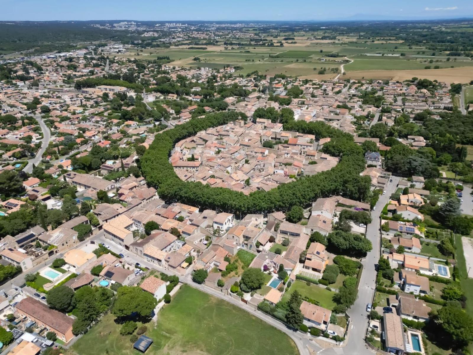 Appartement Plein Centre Bernis Esterno foto