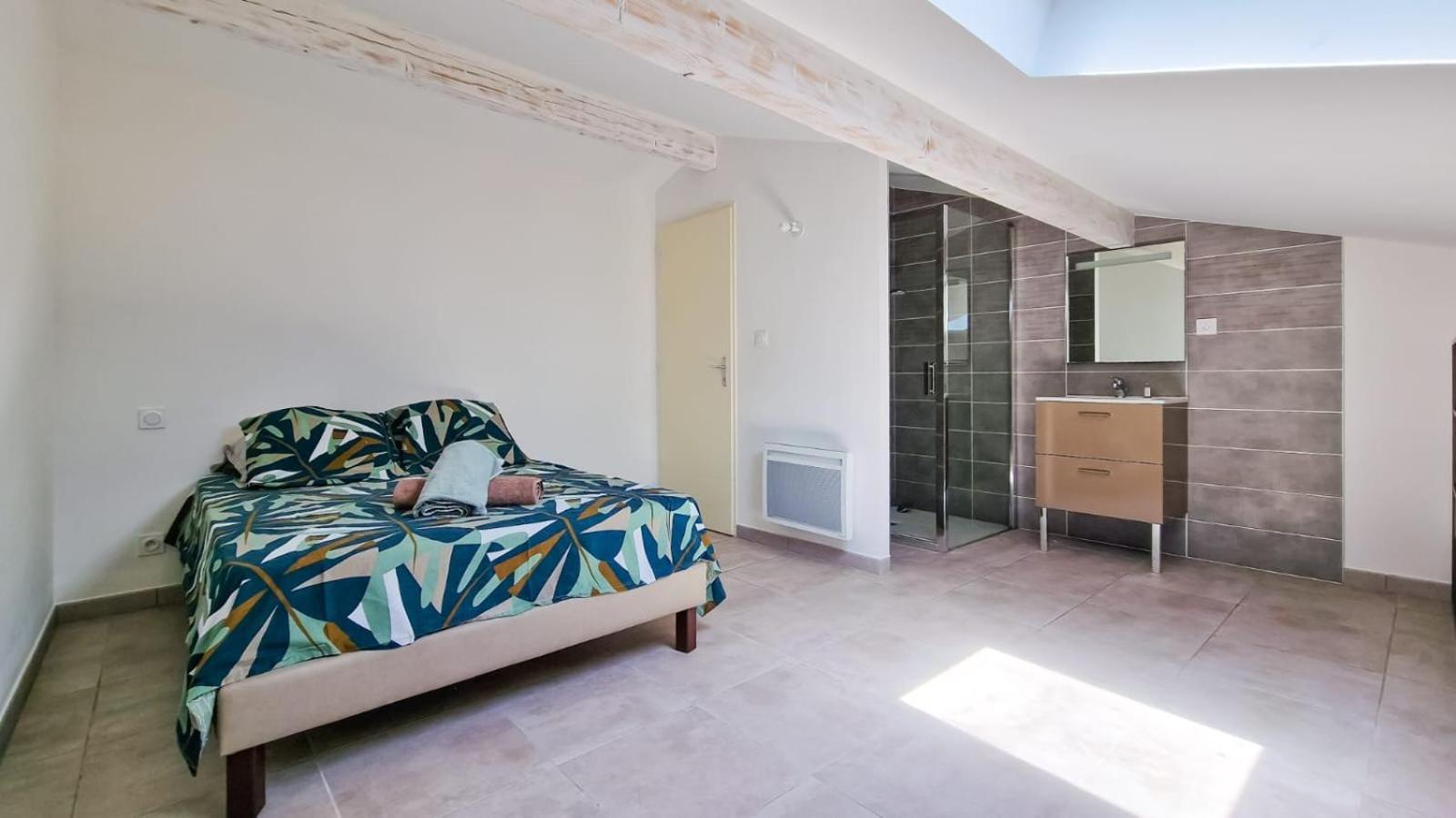 Appartement Plein Centre Bernis Esterno foto